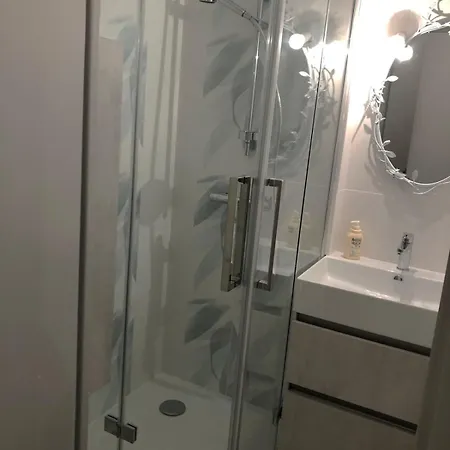 Chez Fleur Et Francky Apartament *