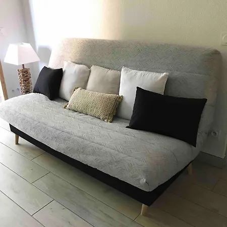 Apartament Chez Fleur Et Francky *